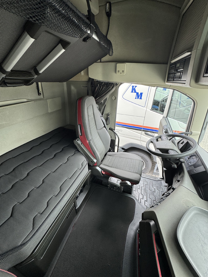 VOLVO DIESEL/LNG - Cabeza tractora: foto 3 VOLVO DIESEL/LNG - Cabeza tractora: foto 3