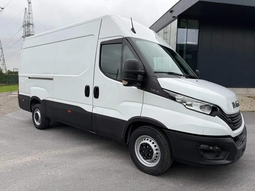 Iveco Daily 35-140 *L2H2*DISPO DE STOCK*Airco*Cruise control - Furgón: foto 2 Iveco Daily 35-140 *L2H2*DISPO DE STOCK*Airco*Cruise control - Furgón: foto 2