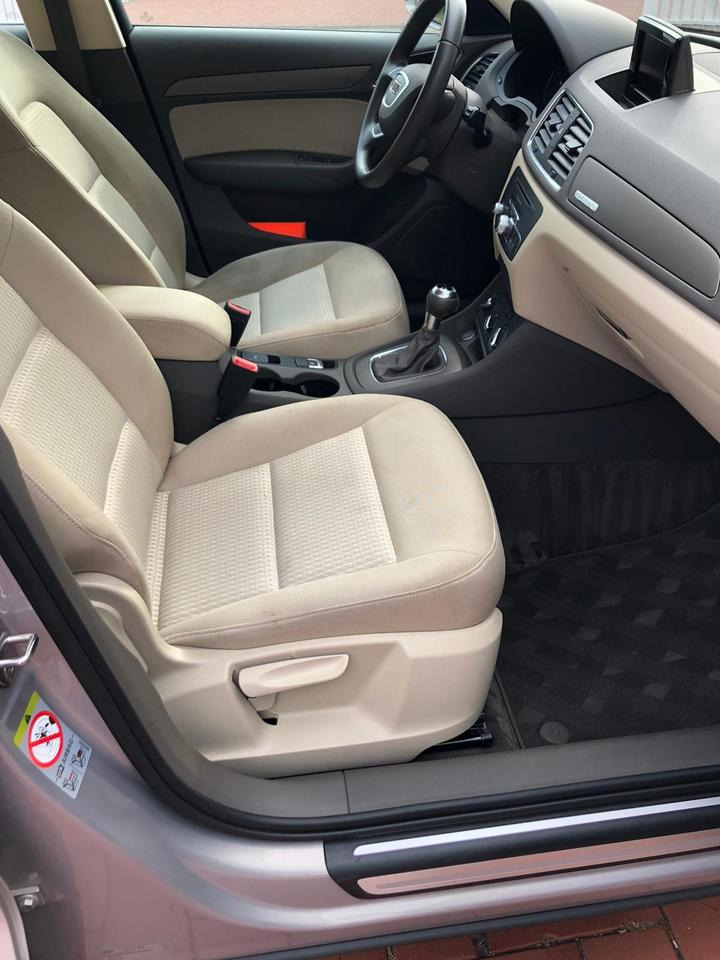 Audi Q3 TFSI + quattro + Autom. + ANK. + TÜV - Coche: foto 4 Audi Q3 TFSI + quattro + Autom. + ANK. + TÜV - Coche: foto 4