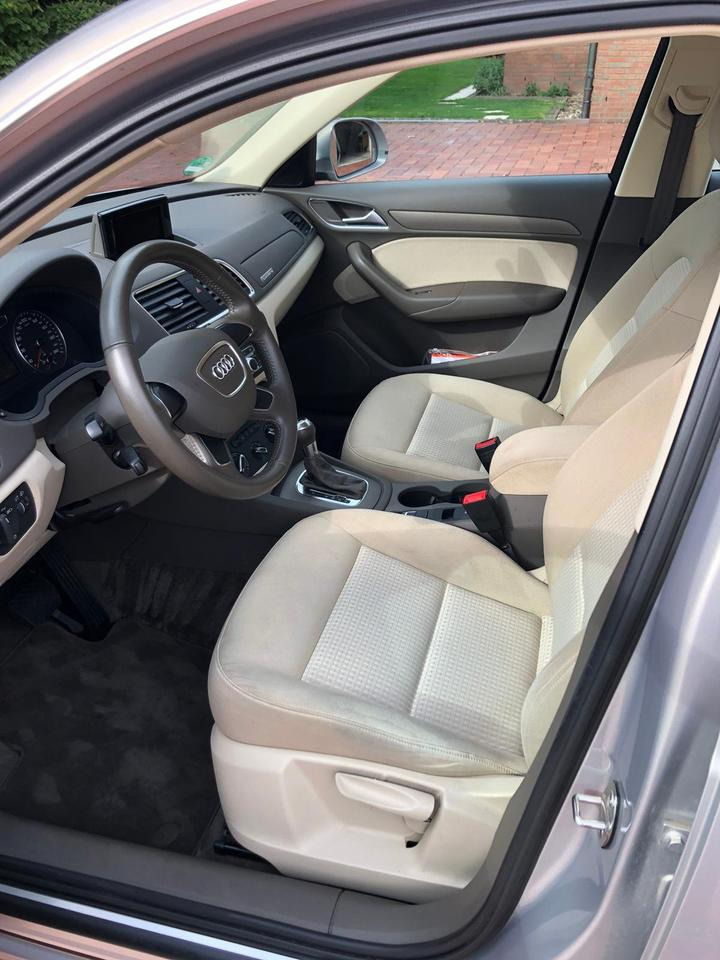 Audi Q3 TFSI + quattro + Autom. + ANK. + TÜV - Coche: foto 3 Audi Q3 TFSI + quattro + Autom. + ANK. + TÜV - Coche: foto 3