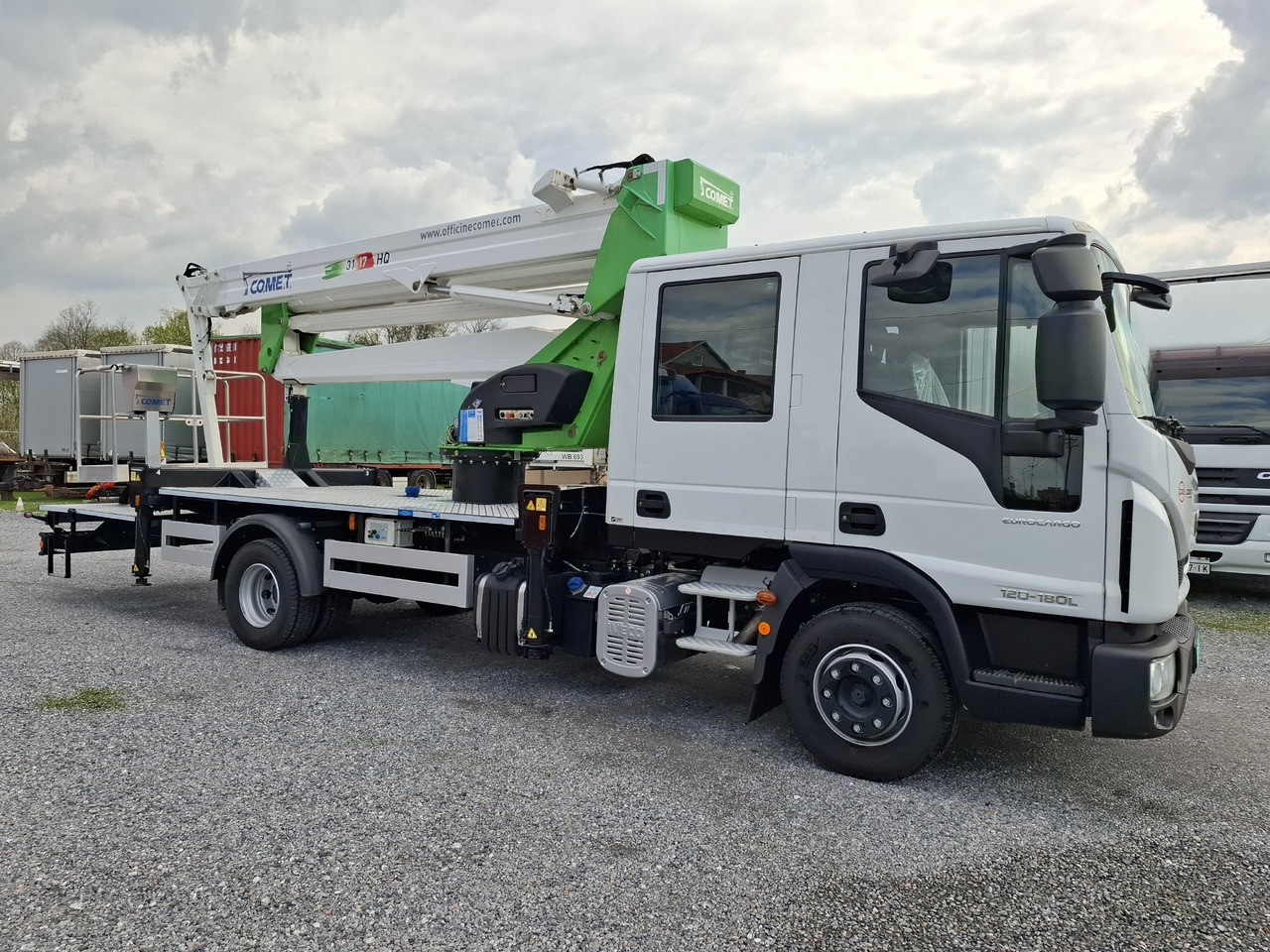 IVECO Eurocargo ML120EL18 Comet 31-17 HQ - Camión con plataforma elevadora: foto 4 IVECO Eurocargo ML120EL18 Comet 31-17 HQ - Camión con plataforma elevadora: foto 4
