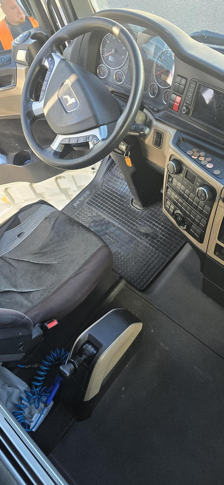 MAN TGX 18 500 - Cabeza tractora: foto 4 MAN TGX 18 500 - Cabeza tractora: foto 4