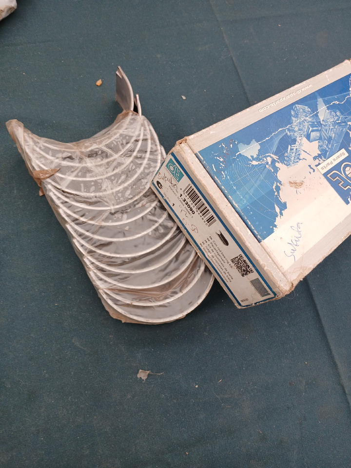 DT Conrod bearing 133090 for Scania 82/93 - Cojinete de motor: foto 1 DT Conrod bearing 133090 for Scania 82/93 - Cojinete de motor: foto 1