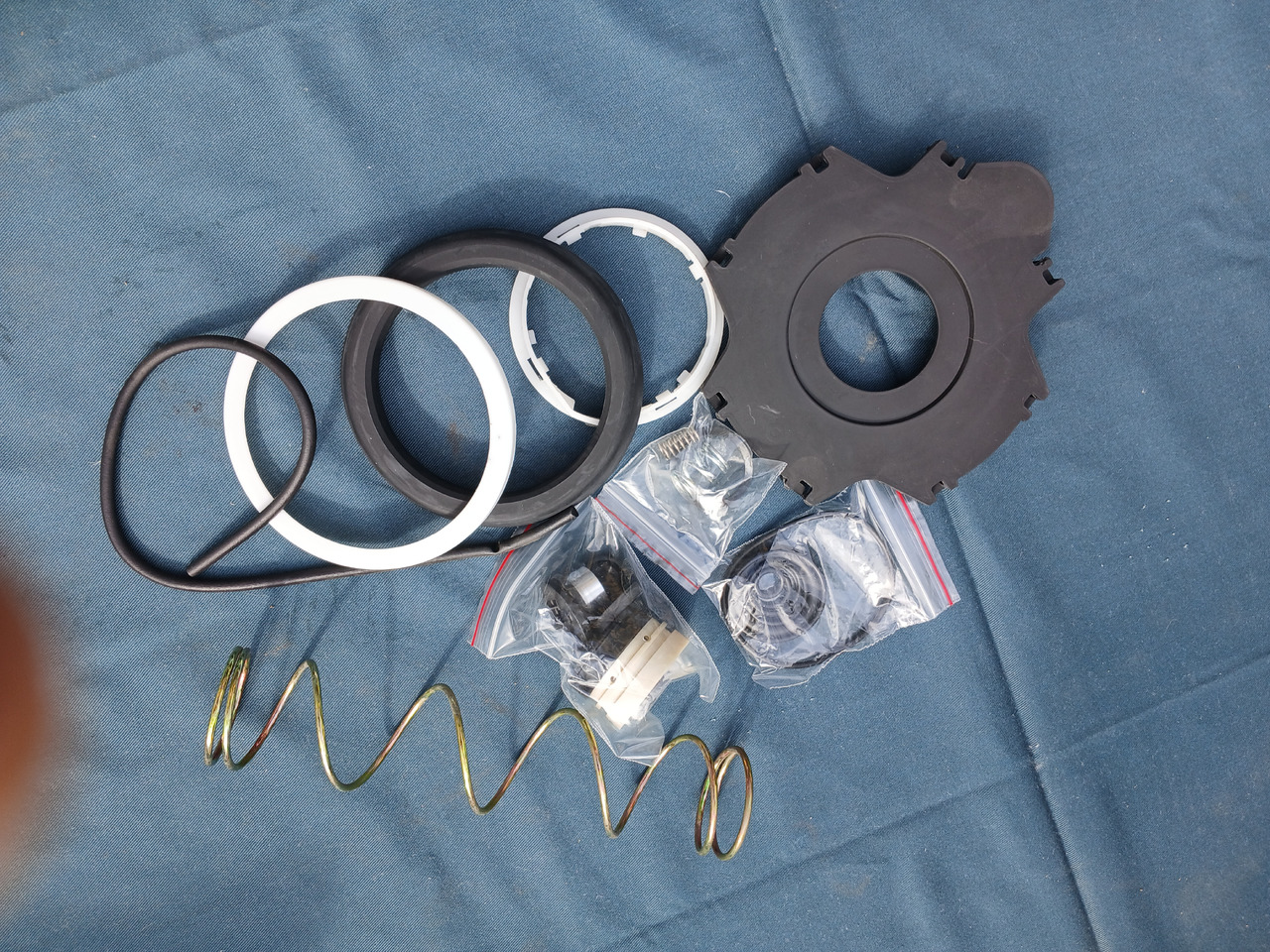 Repkit clutchservo DT 394102 for MAN  - Servoembrague: foto 1 Repkit clutchservo DT 394102 for MAN  - Servoembrague: foto 1