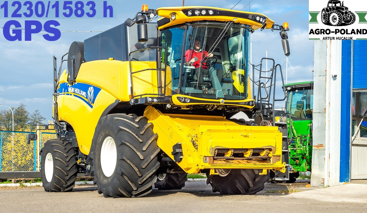 NEW HOLLAND CX 8.90 - 1230/1583 h + GPS-AUTOPILOT + VARIO 7,62 M - 2018 ROK - Cosechadora de granos: foto 1 NEW HOLLAND CX 8.90 - 1230/1583 h + GPS-AUTOPILOT + VARIO 7,62 M - 2018 ROK - Cosechadora de granos: foto 1