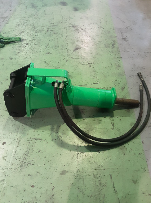 MONTABERT BRP70 - Martillo hidráulico: foto 4 MONTABERT BRP70 - Martillo hidráulico: foto 4