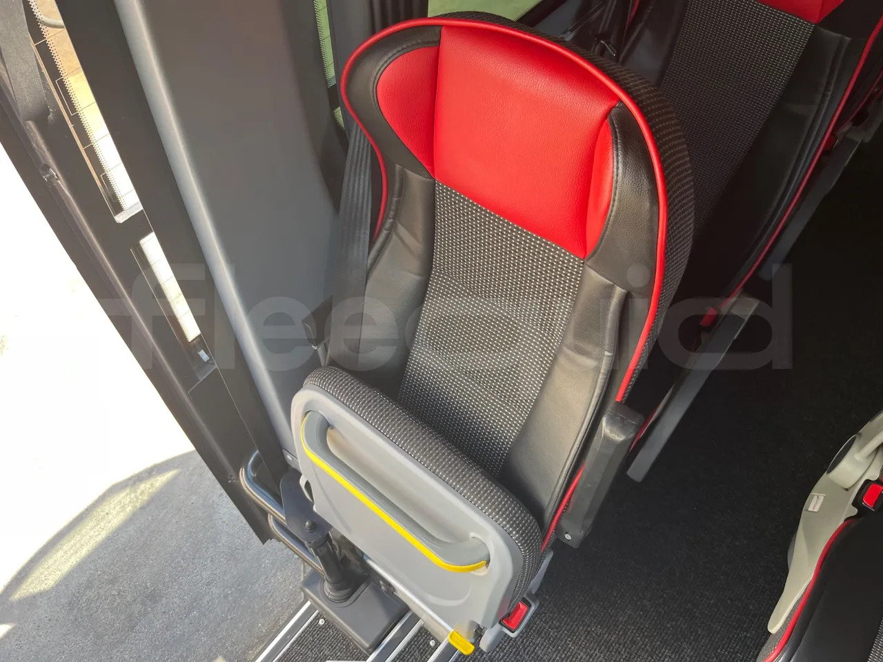Autobús suburbano Mercedes-Benz Sprinter: foto 20