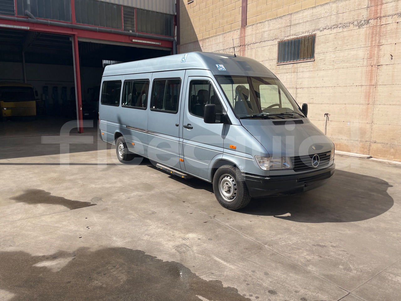 Mercedes-Benz Sprinter - Minibús, Furgoneta de pasajeros: foto 1 Mercedes-Benz Sprinter - Minibús, Furgoneta de pasajeros: foto 1