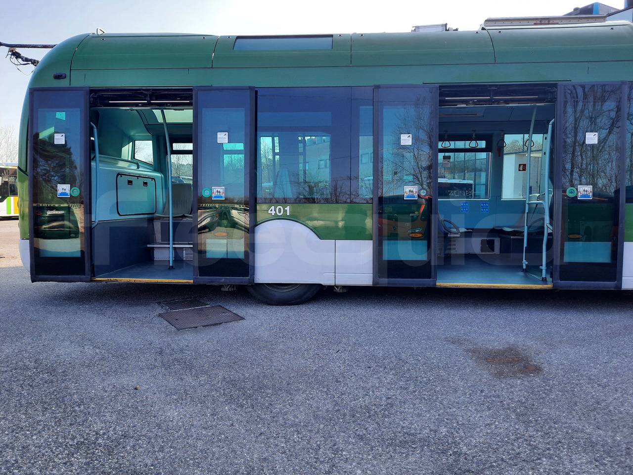 Autobús articulado, Autobús eléctrico N. 6 Irisbus Cristalis ETB 18: foto 14