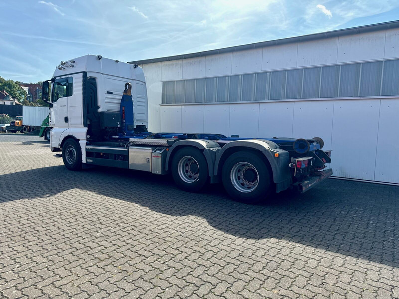 Camión multibasculante MAN TGX 26.580 BL 6x2 Zwillingbereifte Liftachse Abroller Hiab Funk-: foto 20