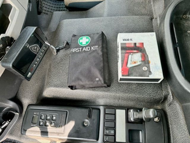 Volvo FE 350 ASK Tele 4x2 Ladefläche Teleskopierbar Dekra Tüv 09/2026 - Camión portacontenedor de cadenas: foto 5 Volvo FE 350 ASK Tele 4x2 Ladefläche Teleskopierbar Dekra Tüv 09/2026 - Camión portacontenedor de cadenas: foto 5