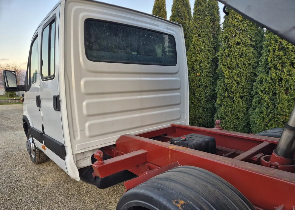 Iveco 35C11 2.8 110KM Zwykła Pompa Brygadówka - Furgoneta basculante: foto 4 Iveco 35C11 2.8 110KM Zwykła Pompa Brygadówka - Furgoneta basculante: foto 4