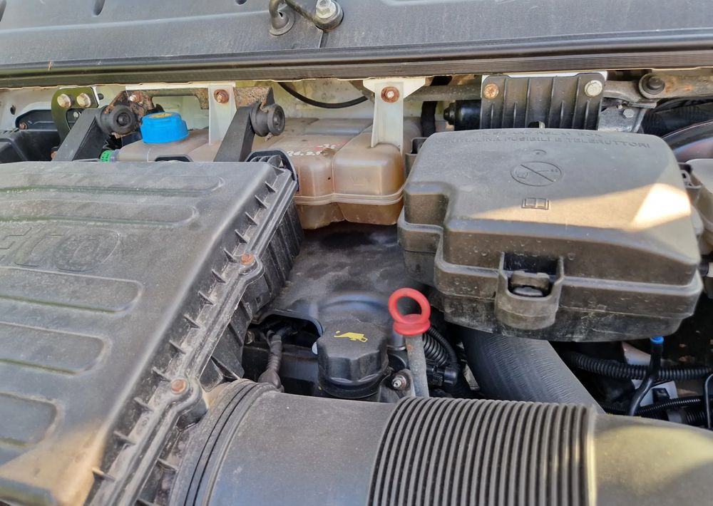 Furgoneta basculante Iveco 35C15 3.0: foto 17 Furgoneta basculante Iveco 35C15 3.0: foto 17