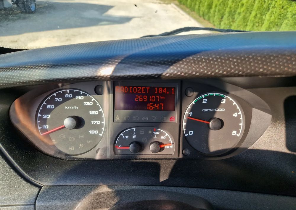 Furgoneta basculante Iveco 35C15 3.0: foto 20 Furgoneta basculante Iveco 35C15 3.0: foto 20