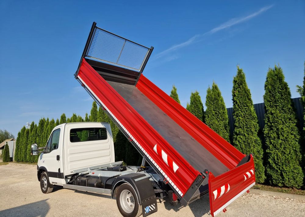 Iveco 35C15 3.0 - Furgoneta basculante: foto 3 Iveco 35C15 3.0 - Furgoneta basculante: foto 3