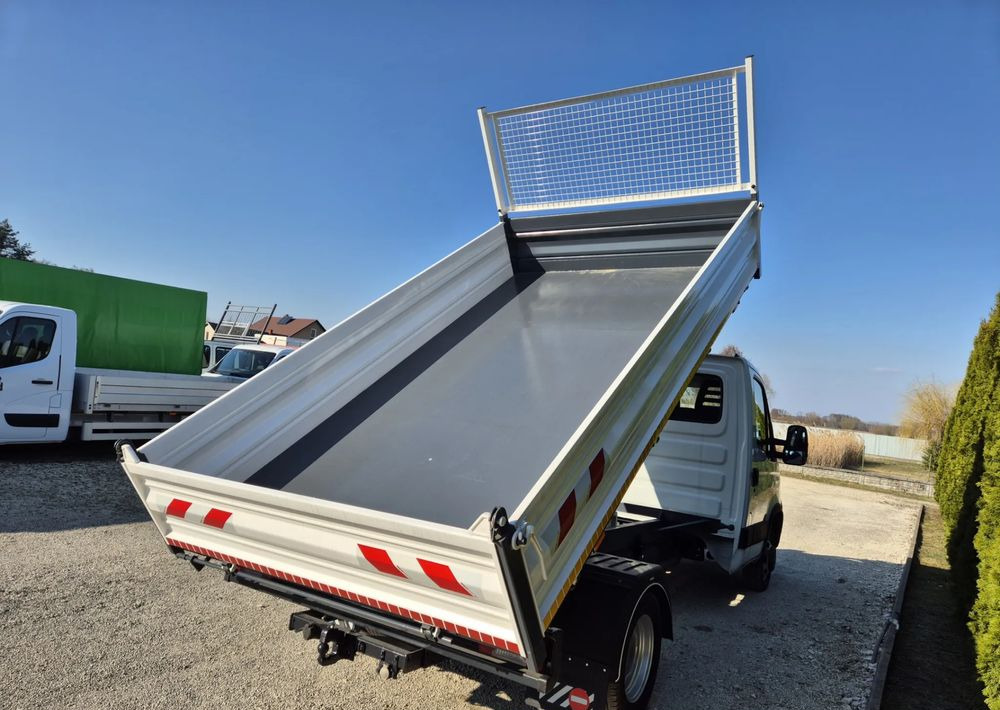 Iveco 35c15 3.0 150KM - Furgoneta basculante: foto 4 Iveco 35c15 3.0 150KM - Furgoneta basculante: foto 4