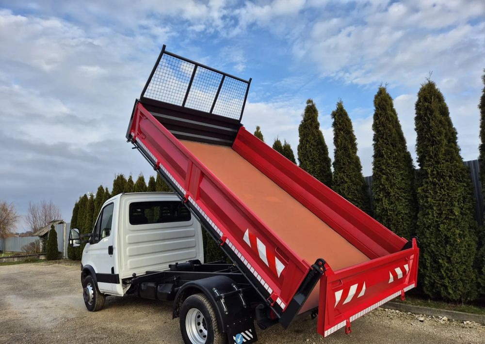 Iveco 70c17 3.0 170KM/ Wywrotka 3-str/ - Furgoneta basculante: foto 3 Iveco 70c17 3.0 170KM/ Wywrotka 3-str/ - Furgoneta basculante: foto 3