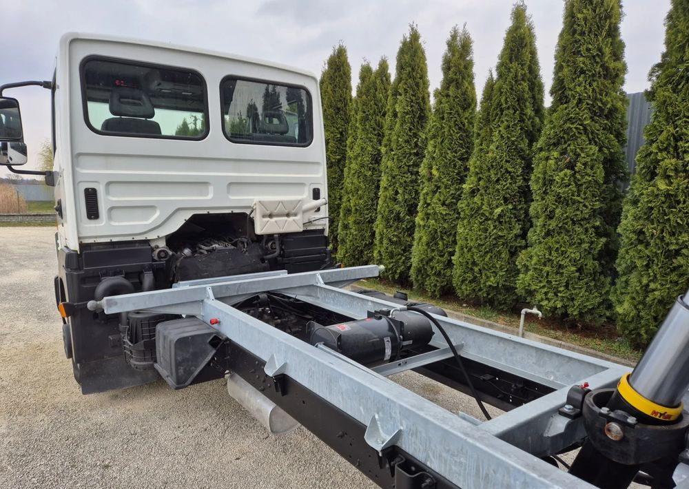 Nissan ATLEON 3.0 150KM Wywrotka 3-stronna - Furgoneta basculante: foto 5 Nissan ATLEON 3.0 150KM Wywrotka 3-stronna - Furgoneta basculante: foto 5