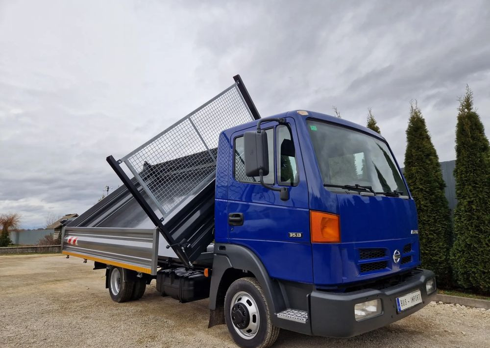 Nissan Atleon 3.0 - Camión volquete: foto 3 Nissan Atleon 3.0 - Camión volquete: foto 3