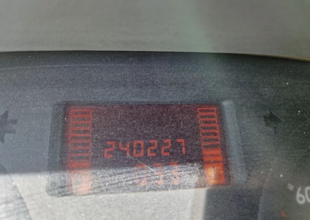 Furgoneta basculante Renault Mascott 3.0 DXI: foto 13