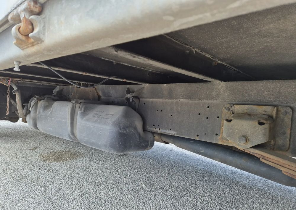 Skrzynia ładunkowa 4m Iveco - Carrocería abierta: foto 5 Skrzynia ładunkowa 4m Iveco - Carrocería abierta: foto 5