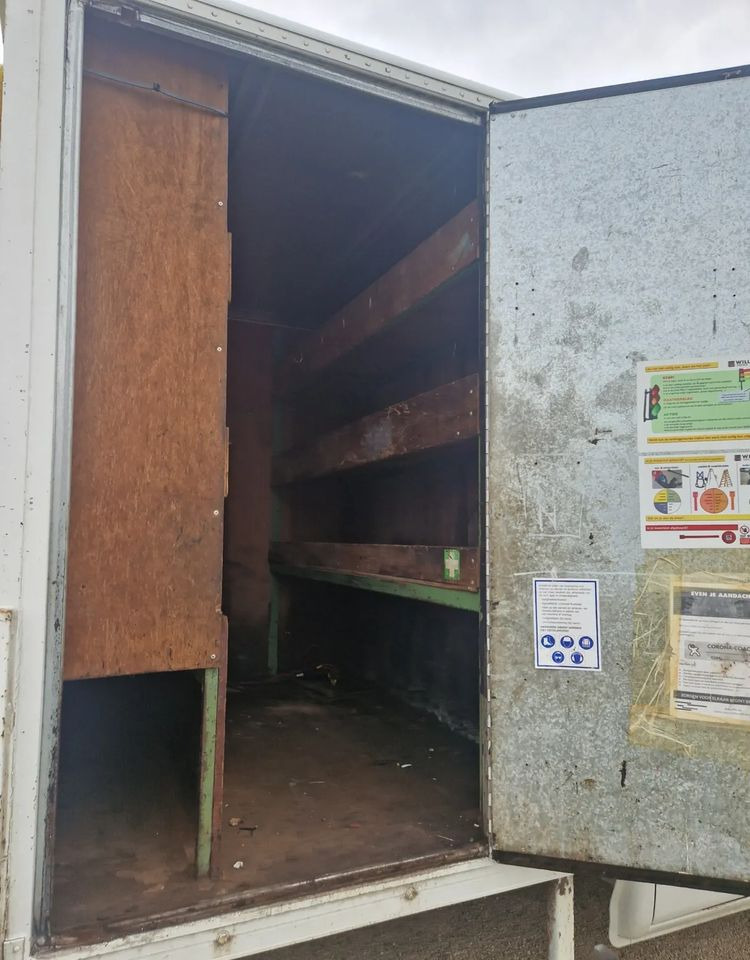 Skrzynia ładunkowa Sygnalizacja świetlna koguty Roboty drogowe, stan idealny! - Carrocería abierta: foto 4 Skrzynia ładunkowa Sygnalizacja świetlna koguty Roboty drogowe, stan idealny! - Carrocería abierta: foto 4