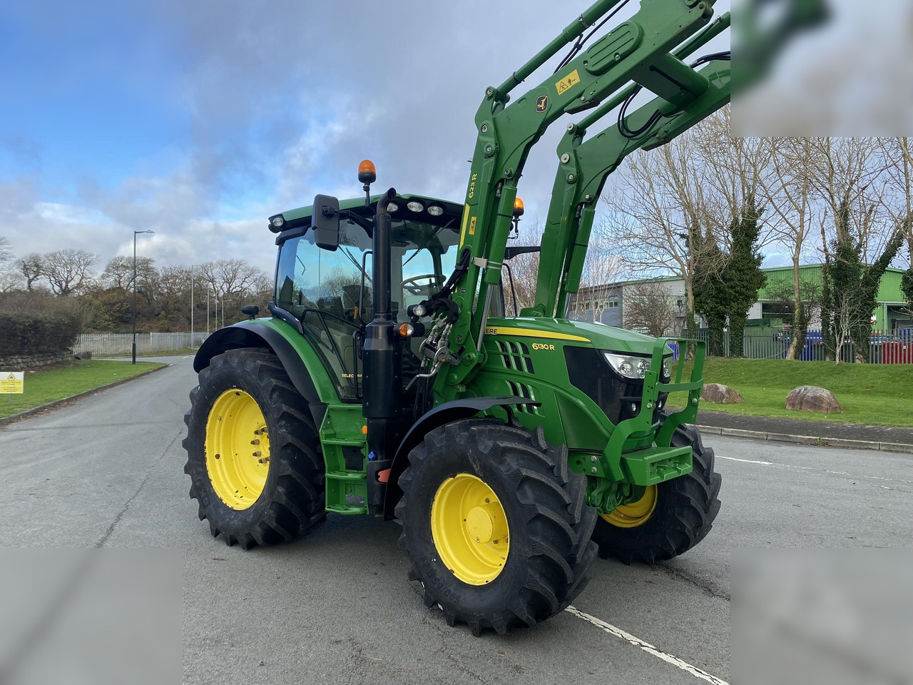 2019 JOHN DEERE 6130R - Tractor: foto 2 2019 JOHN DEERE 6130R - Tractor: foto 2