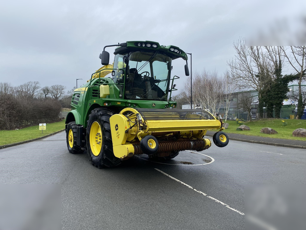 2020 JOHN DEERE 8600 - Cosechadora de forraje: foto 3 2020 JOHN DEERE 8600 - Cosechadora de forraje: foto 3
