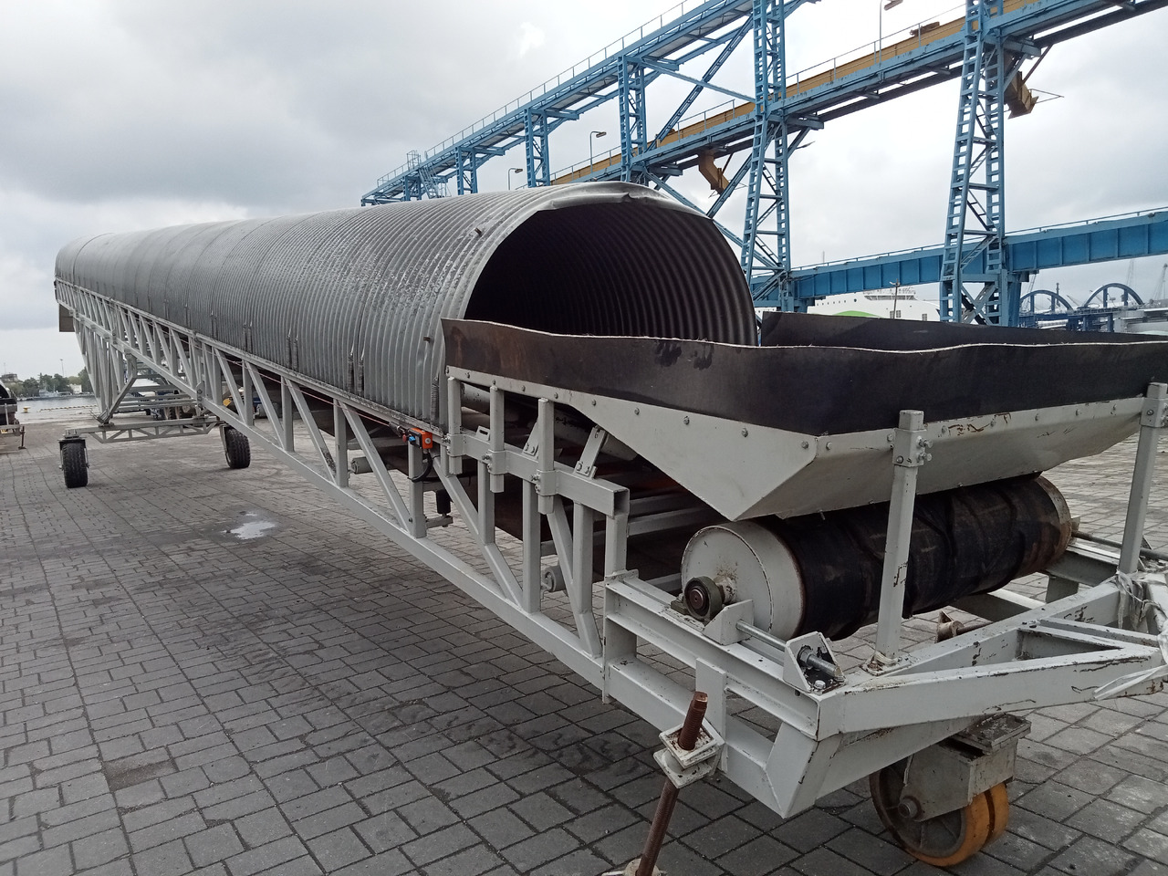 - Cinta transportadora: foto 1 - Cinta transportadora: foto 1