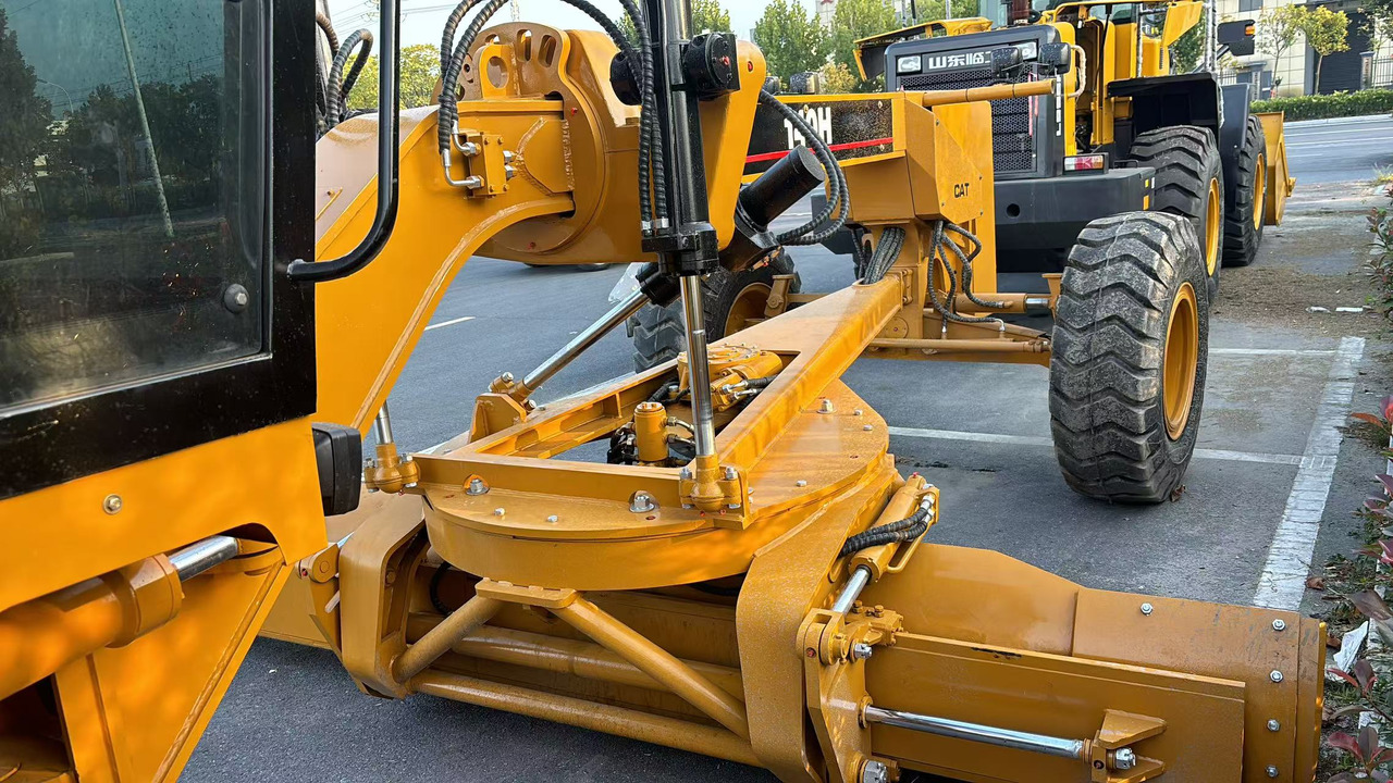 CATERPILLAR 140H used motor grader source supplier - Grader: foto 5 CATERPILLAR 140H used motor grader source supplier - Grader: foto 5
