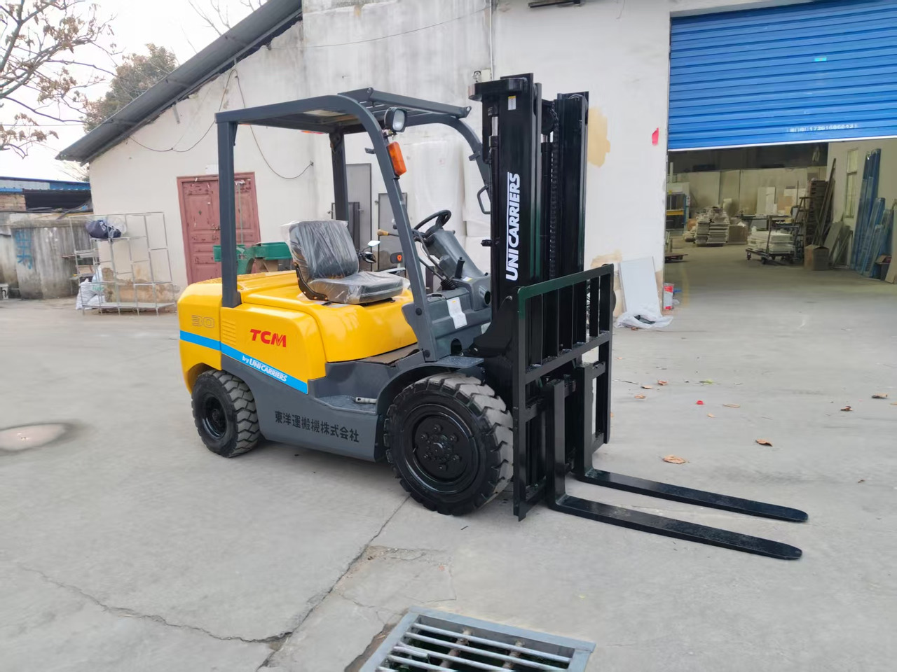 TCM FD30 Japan brand used 3 ton diesel forklift Customizable mast clamps - Carretilla elevadora diésel: foto 5 TCM FD30 Japan brand used 3 ton diesel forklift Customizable mast clamps - Carretilla elevadora diésel: foto 5