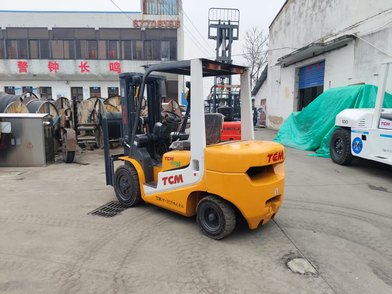 TCM FD30 Japan brand used 3 ton diesel forklift Customizable mast clamps - Carretilla elevadora diésel: foto 4 TCM FD30 Japan brand used 3 ton diesel forklift Customizable mast clamps - Carretilla elevadora diésel: foto 4