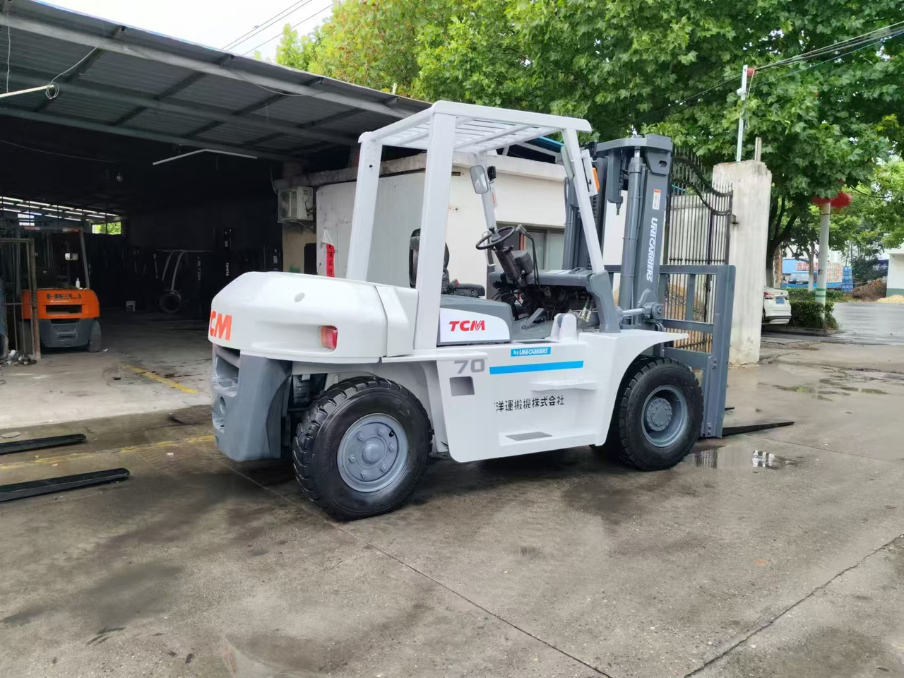 TCM FD70 japan brand 7 ton forklift used Customizable mast clamp side shift - Carretilla elevadora diésel: foto 4 TCM FD70 japan brand 7 ton forklift used Customizable mast clamp side shift - Carretilla elevadora diésel: foto 4