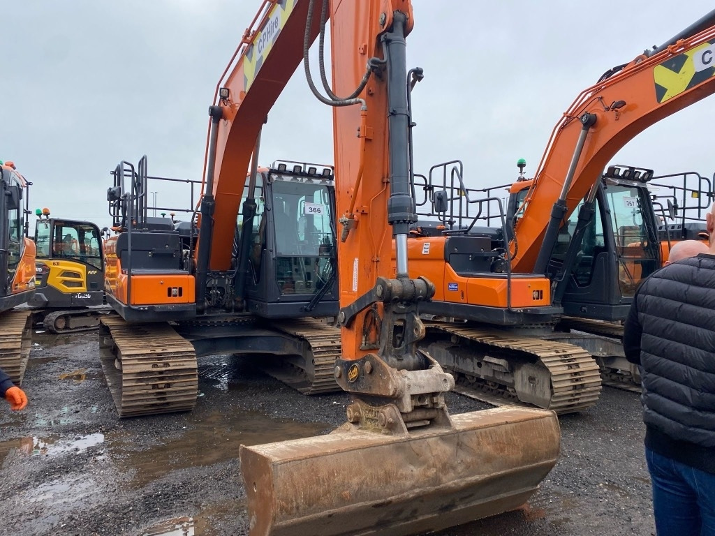 Doosan DX 140 LC - Excavadora de cadenas: foto 4 Doosan DX 140 LC - Excavadora de cadenas: foto 4
