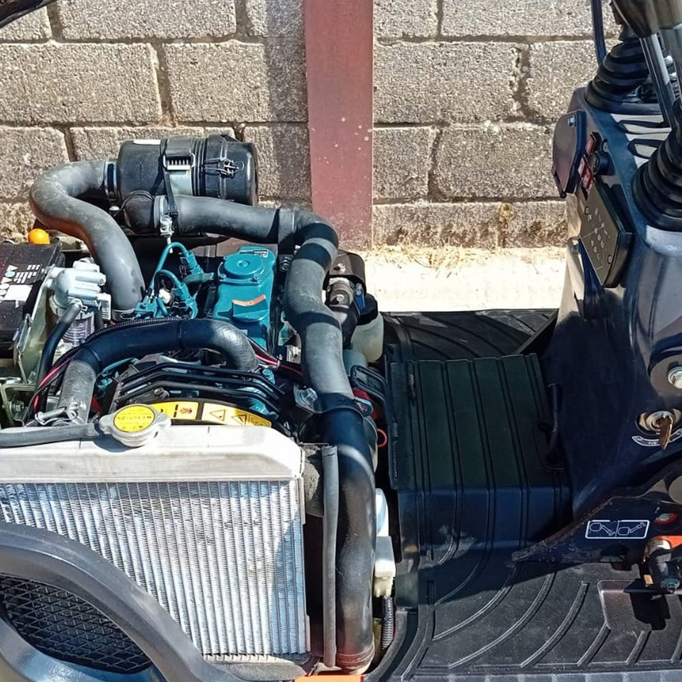 Kubota K 008-3 - Miniexcavadora: foto 4 Kubota K 008-3 - Miniexcavadora: foto 4