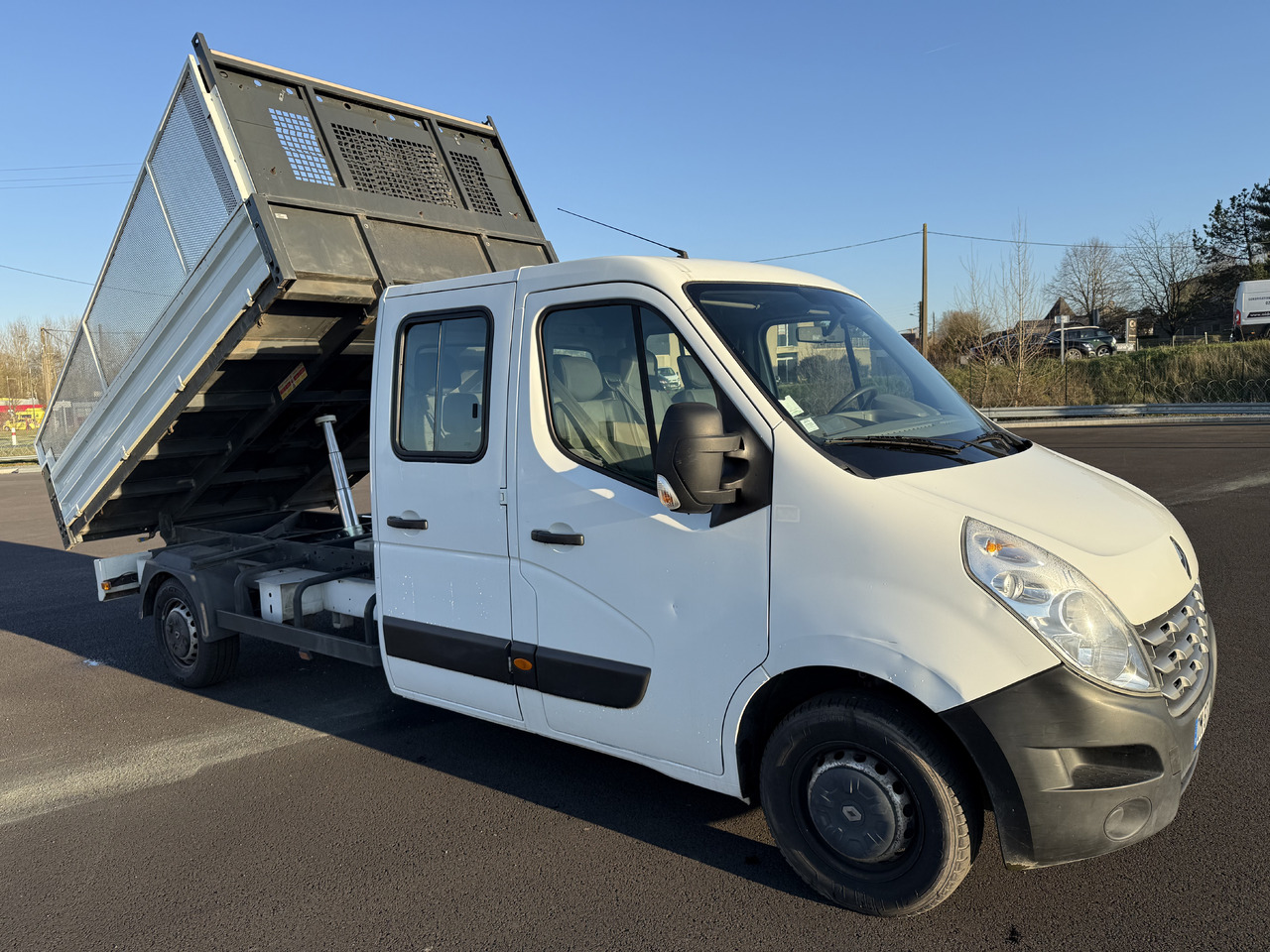 RENAULT MASTER 2.3DCI125 BENNE ACIER DOUBLE CABINE ROUE SIMPLE + REHAUSSE DE RIDELLE - Furgoneta basculante: foto 1 RENAULT MASTER 2.3DCI125 BENNE ACIER DOUBLE CABINE ROUE SIMPLE + REHAUSSE DE RIDELLE - Furgoneta basculante: foto 1