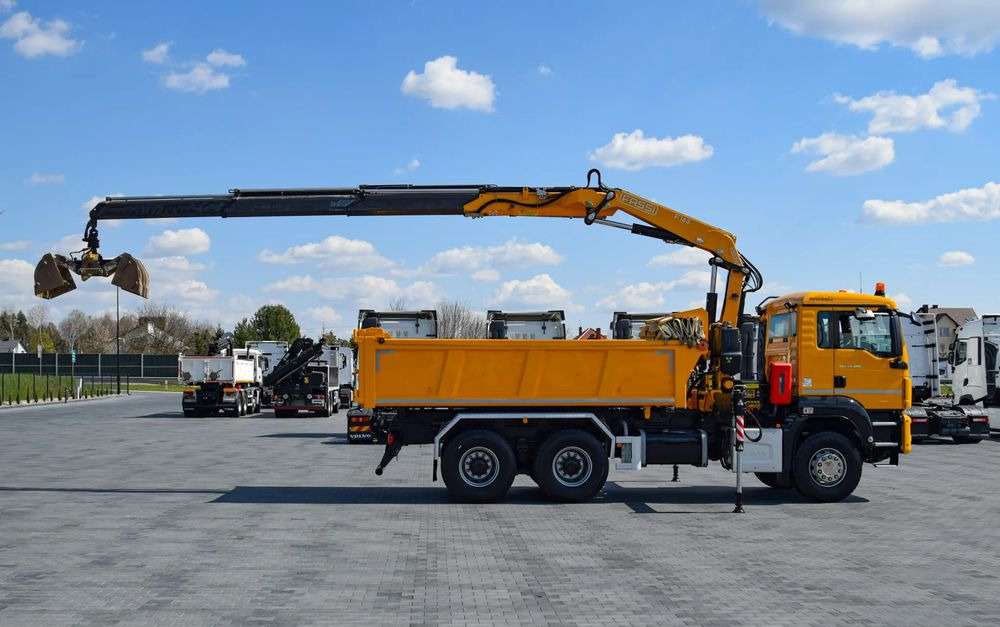 MAN TGS 26.400 / 6x4 / EURO 6 / UDT / HDS FASSI 165 / WYSUW x3 / ROTATOR / CHWYTAK / STEROWANIE RADIOWE / WZMOCNIONA RAMA / WYWROTKA / HYDROBURTA / AUTOMAT / 2017 / NOWE OPONY - 100% / NISKI PRZEBIEG - Camión volquete, Camión grúa: foto 4 MAN TGS 26.400 / 6x4 / EURO 6 / UDT / HDS FASSI 165 / WYSUW x3 / ROTATOR / CHWYTAK / STEROWANIE RADIOWE / WZMOCNIONA RAMA / WYWROTKA / HYDROBURTA / AUTOMAT / 2017 / NOWE OPONY - 100% / NISKI PRZEBIEG - Camión volquete, Camión grúa: foto 4