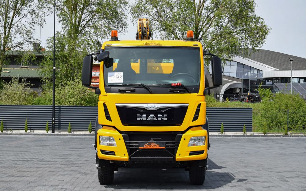 MAN TGS 26.400 / 6x4 / EURO 6 / UDT / HDS FASSI 165 / WYSUW x3 / ROTATOR / CHWYTAK / STEROWANIE RADIOWE / WZMOCNIONA RAMA / WYWROTKA / HYDROBURTA / AUTOMAT / 2017 / NOWE OPONY - 100% / NISKI PRZEBIEG - Camión volquete: foto 2 MAN TGS 26.400 / 6x4 / EURO 6 / UDT / HDS FASSI 165 / WYSUW x3 / ROTATOR / CHWYTAK / STEROWANIE RADIOWE / WZMOCNIONA RAMA / WYWROTKA / HYDROBURTA / AUTOMAT / 2017 / NOWE OPONY - 100% / NISKI PRZEBIEG - Camión volquete: foto 2