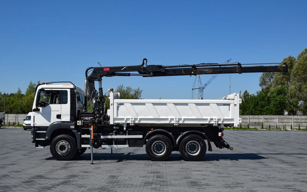 MAN TGS 33.360 / 6x4 / HDS HIAB 122 E-2 HIDUO / STEROWANIE RADIOWE / WYWROTKA / HYDROBURTA / AUTOMAT / KLIMA / TEMPOMAT / KAMERA COFANIA / SPROWADZONY - Camión volquete, Camión grúa: foto 5 MAN TGS 33.360 / 6x4 / HDS HIAB 122 E-2 HIDUO / STEROWANIE RADIOWE / WYWROTKA / HYDROBURTA / AUTOMAT / KLIMA / TEMPOMAT / KAMERA COFANIA / SPROWADZONY - Camión volquete, Camión grúa: foto 5