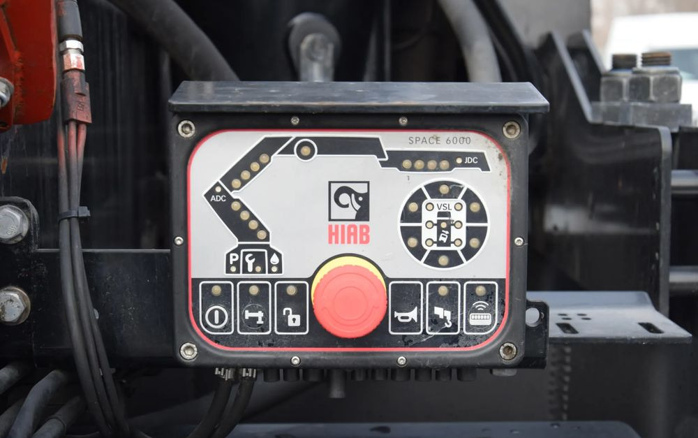 Camión caja abierta, Camión grúa Mercedes-Benz AROCS 2636 / 6x4 / HIAB X-HIPRO 192 E-3 / WYSUW x3 / ROTATOR / STEROWANIE RADIOWE / UDT / PODPORY HYDRAULICZNE / AUTOMAT / KAMERA COFANIA / NISKI PRZEBIEG / SPROWADZONY: foto 26 Camión caja abierta, Camión grúa Mercedes-Benz AROCS 2636 / 6x4 / HIAB X-HIPRO 192 E-3 / WYSUW x3 / ROTATOR / STEROWANIE RADIOWE / UDT / PODPORY HYDRAULICZNE / AUTOMAT / KAMERA COFANIA / NISKI PRZEBIEG / SPROWADZONY: foto 26