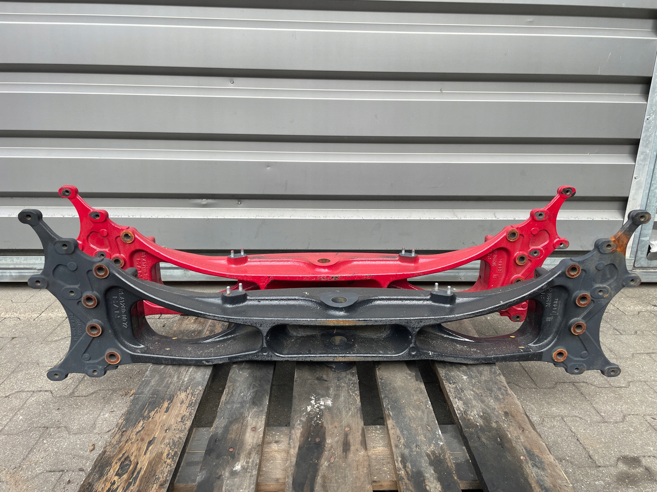 BELKA ZDERZAKA ZDERZAK MAN TGX TGS BUDOWLANY 81412800072 - Parachoques para Camión: foto 1 BELKA ZDERZAKA ZDERZAK MAN TGX TGS BUDOWLANY 81412800072 - Parachoques para Camión: foto 1