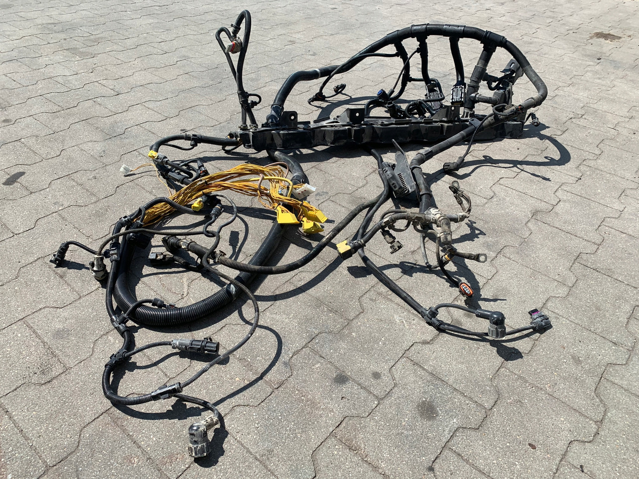 INSTALACJA SILNIKA MAN TGX TGS EURO 6 D2676 LF26 - Motor y piezas para Camión: foto 1 INSTALACJA SILNIKA MAN TGX TGS EURO 6 D2676 LF26 - Motor y piezas para Camión: foto 1