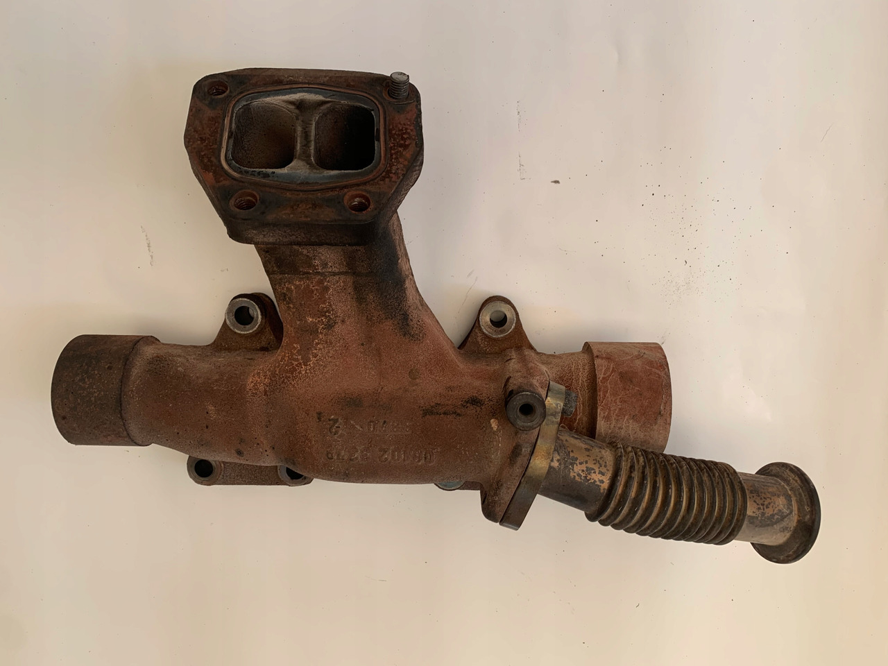 KOLEKTOR WYDECHOWY MAN TGX TGS D2676 LF26 EURO 6 - Motor y piezas para Camión: foto 2 KOLEKTOR WYDECHOWY MAN TGX TGS D2676 LF26 EURO 6 - Motor y piezas para Camión: foto 2