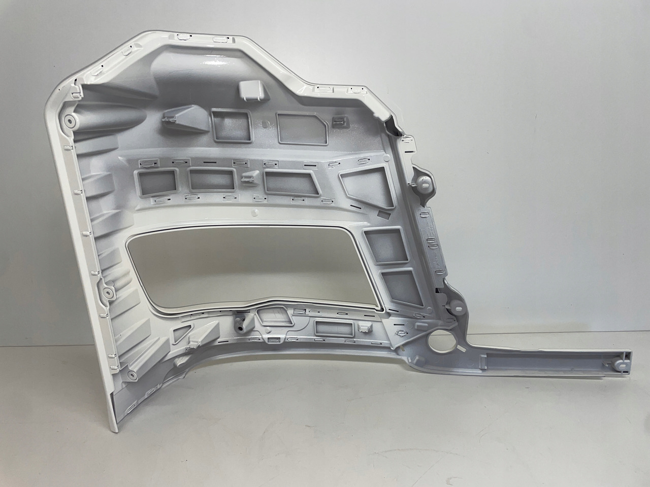 LEWA OSŁONA NA HALOGEN ZDERZAK MAN TG3 TGX 3 81416142277 - Parachoques para Camión: foto 4 LEWA OSŁONA NA HALOGEN ZDERZAK MAN TG3 TGX 3 81416142277 - Parachoques para Camión: foto 4