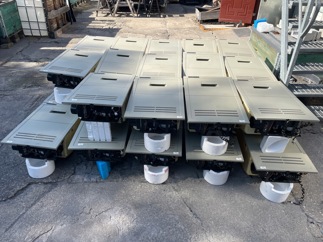 Cabina e interior para Camión LODÓWKA CHŁODZIARKA VOLVO FH4 FH 4 P82174077: foto 8