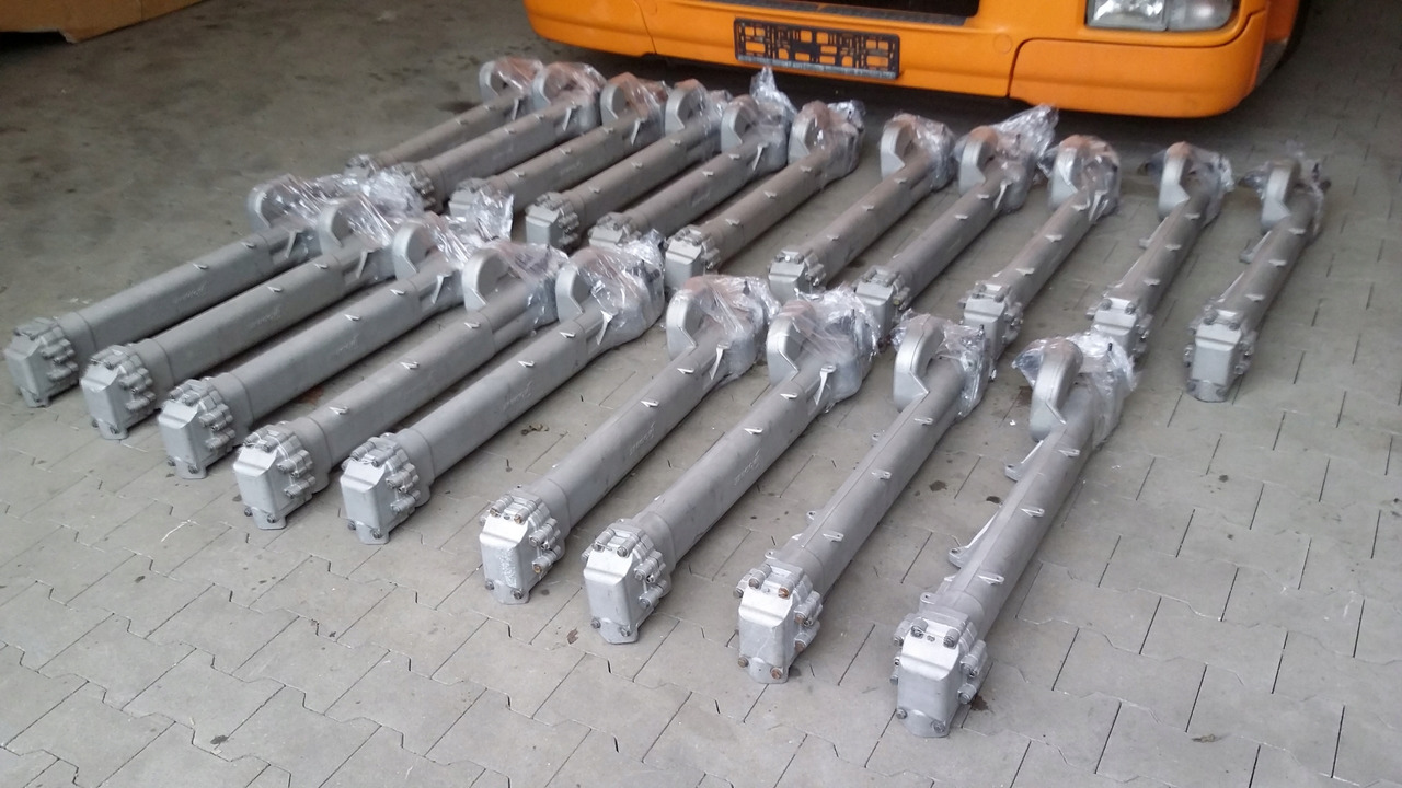 MAN F2000 TGA EGR TGX RECYRKULATOR D20,D26,D28 - Enfriador EGR para Camión: foto 2 MAN F2000 TGA EGR TGX RECYRKULATOR D20,D26,D28 - Enfriador EGR para Camión: foto 2