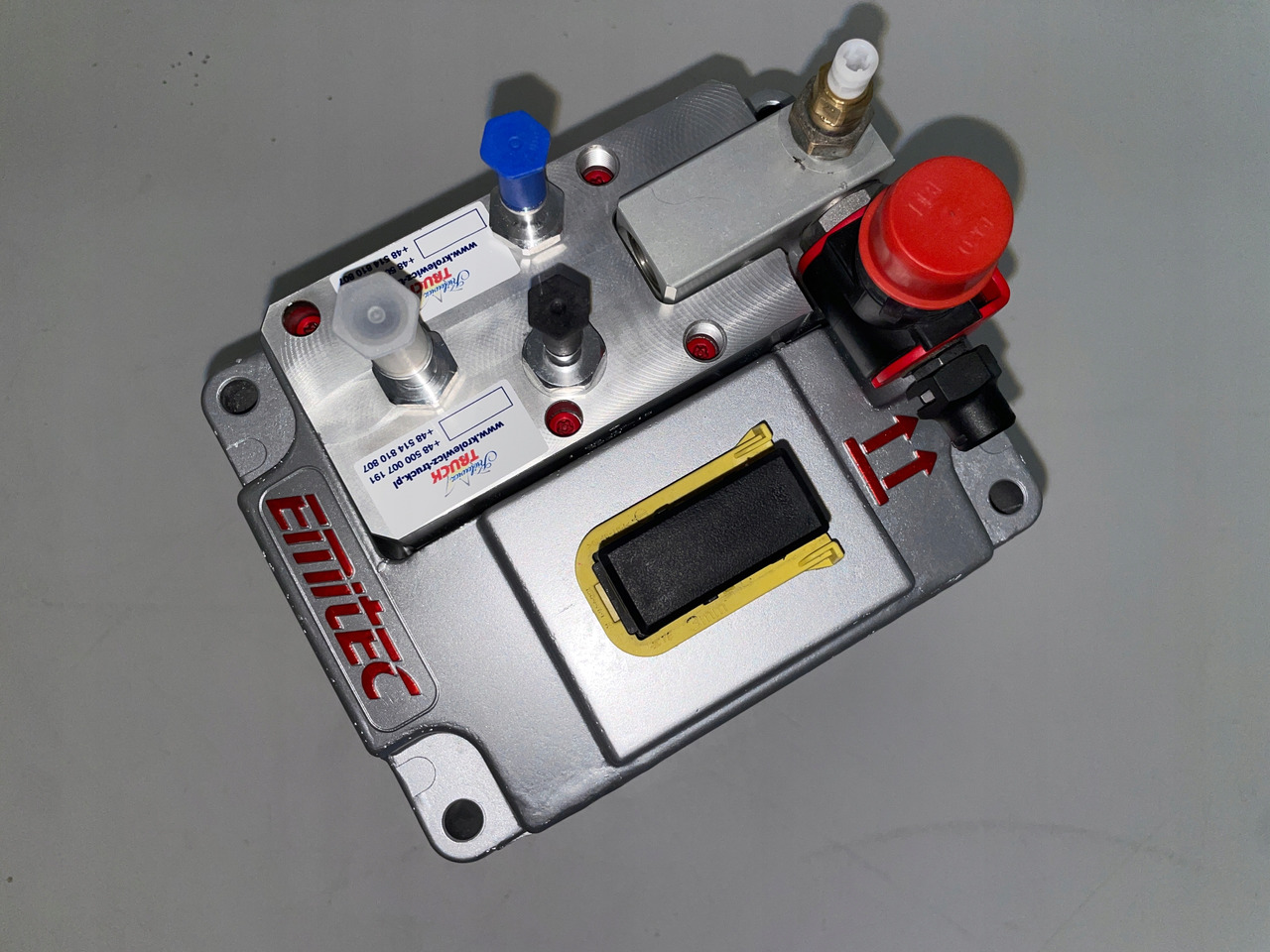 POMPA ADBLUE AD BLUE EMITEC MAN TGX TGS 81154036134 - Depósito de AdBlue para Camión: foto 2 POMPA ADBLUE AD BLUE EMITEC MAN TGX TGS 81154036134 - Depósito de AdBlue para Camión: foto 2