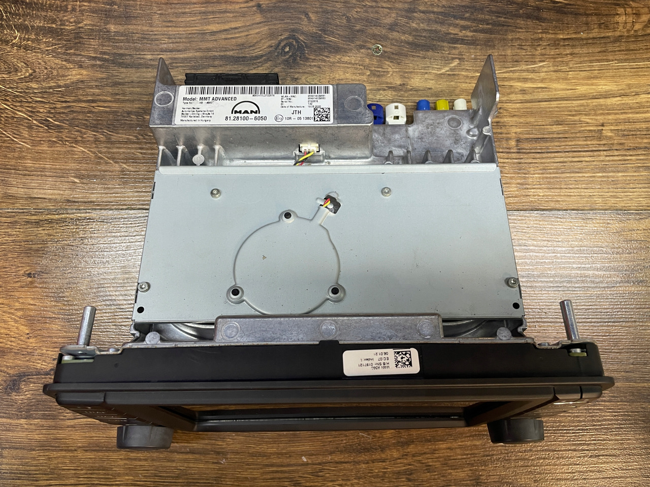 RADIO NAWIGACJA MAN TGS TGX EURO 6 81281006050 81281006043 - Sistema de navegación para Camión: foto 5 RADIO NAWIGACJA MAN TGS TGX EURO 6 81281006050 81281006043 - Sistema de navegación para Camión: foto 5