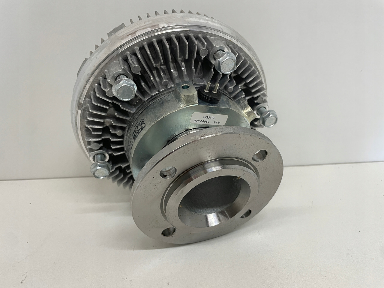 WISCOZA SPRZĘGŁO WISKOTYCZNE WENTYLATOR MAN TGA D28 D 28 51066300115 - Ventilador para Camión: foto 3 WISCOZA SPRZĘGŁO WISKOTYCZNE WENTYLATOR MAN TGA D28 D 28 51066300115 - Ventilador para Camión: foto 3