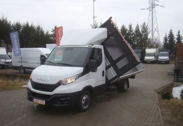 Iveco DAILY 35 C 15 3.5T 4.60M 3.5T NA HAKU CLIMATRONIC - Furgoneta basculante: foto 1 Iveco DAILY 35 C 15 3.5T 4.60M 3.5T NA HAKU CLIMATRONIC - Furgoneta basculante: foto 1